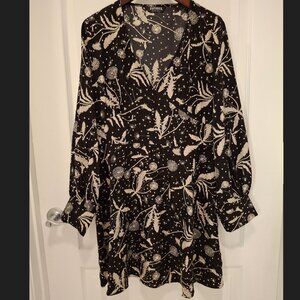 Disturbia - Black and White long-sleeved dress - NWOT